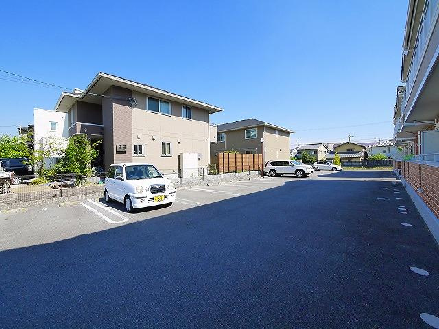 カモミール・西大寺Ａの駐車場|駐車場です