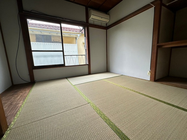 【居間・リビング】