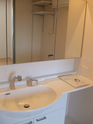 【独立洗面台】 | ヒルズＢ