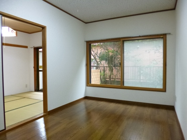 コーポ萩原の洋室