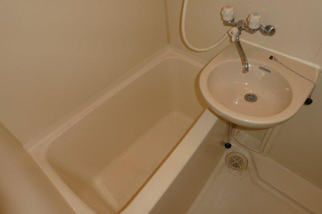 レジデンス松原の浴室