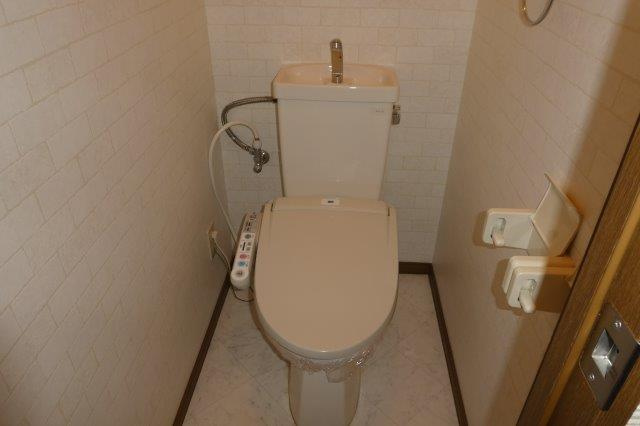 レジデンス松原のトイレ|ウォシュレット