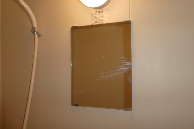 レジデンス松原の浴室|浴室鏡