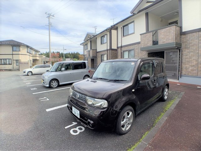 リビングタウン永井の駐車場