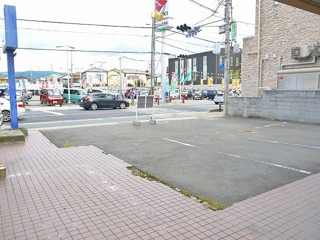 CASA神殿の駐車場
