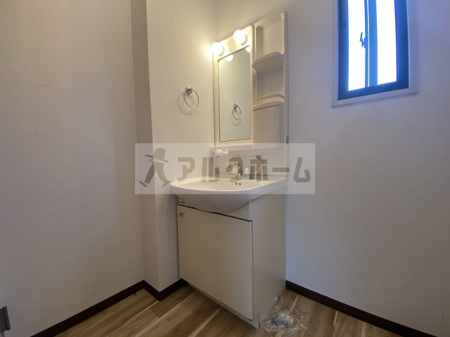 フレグランスの独立洗面台|ハイツフレグランス　堅下駅　独立洗面