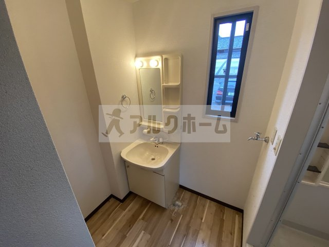 フレグランスの洗面所|ハイツフレグランス　堅下駅　脱衣所