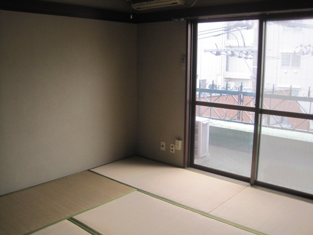 【居間・リビング】