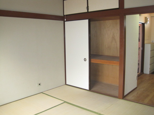 【居間・リビング】