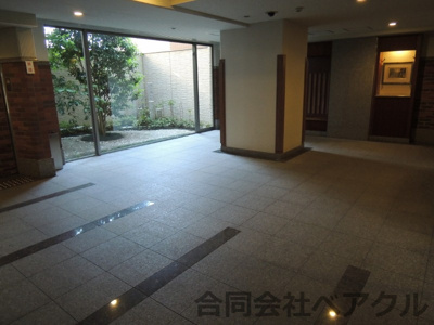 【エントランス】 | パインフィールド洛東 | 清潔なエントランスです