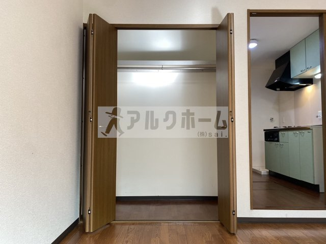 レナードユーの収納|レナードユー 　クローゼット