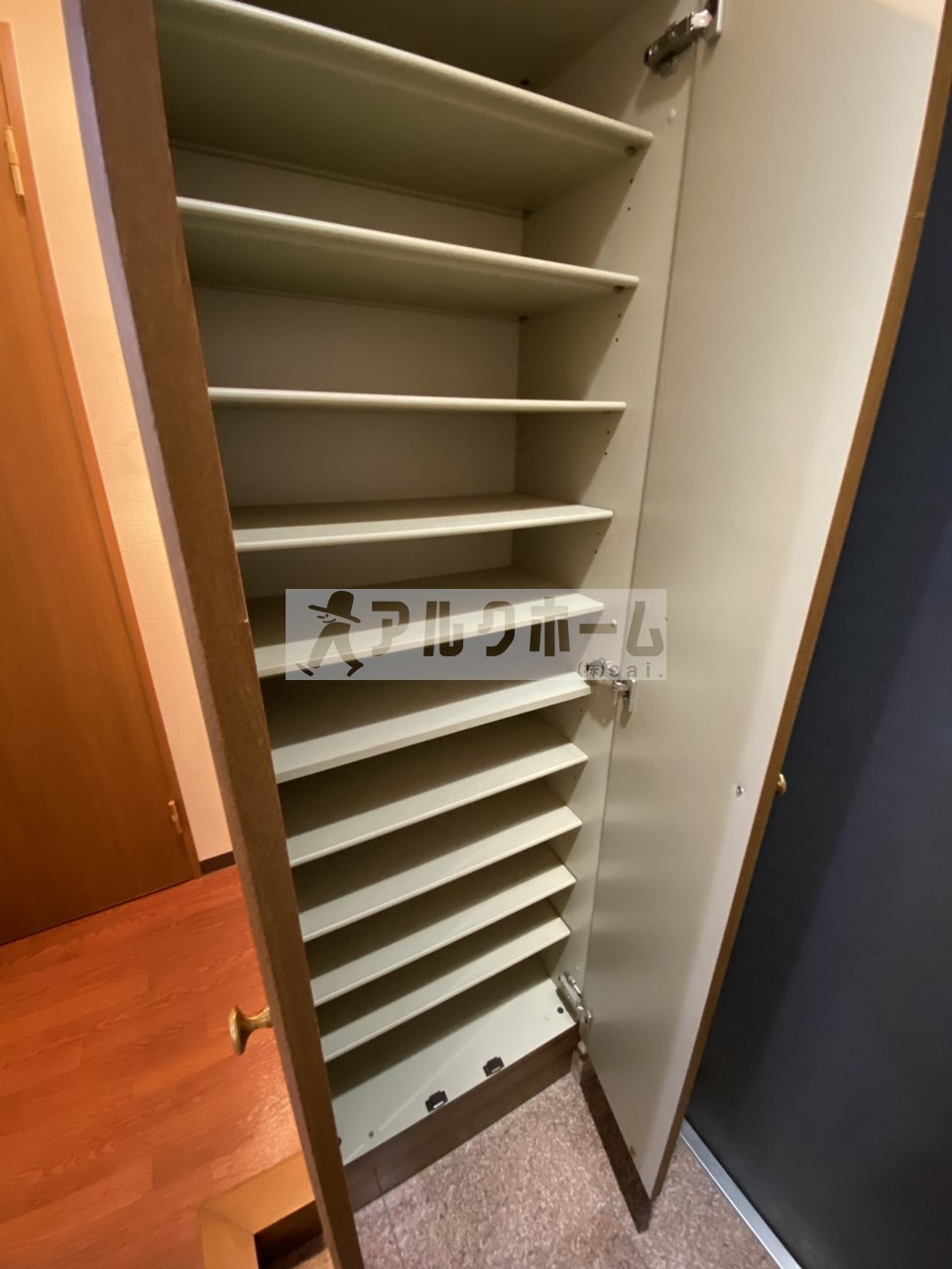 レナードユーの玄関|レナードユー 　シューズボックス