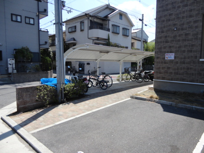 【その他共用部分】 | サンライブラ | ☆屋根付き駐輪場☆