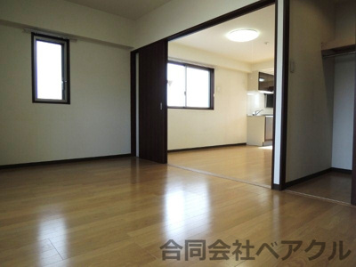 【寝室】 | エルセレーノ山科