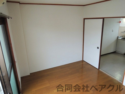 【洋室】 | シャトレ森田 | 広々とした洋室です