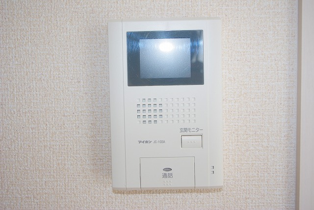 ヒルパストラルⅡのセキュリティ|モニター付インターフォン