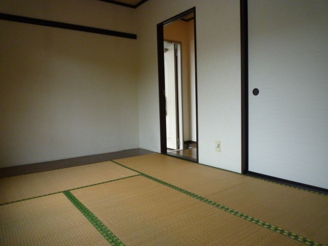 メゾン竹村の和室