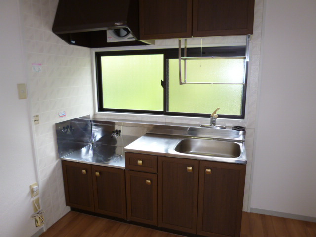 サリネージュ山手Ａのキッチン|ガスコンロ設置可