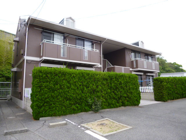 サリネージュ山手Ａの外観