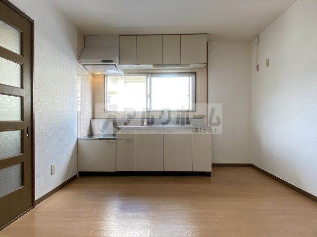 メゾンプチフォーレの居間・リビング