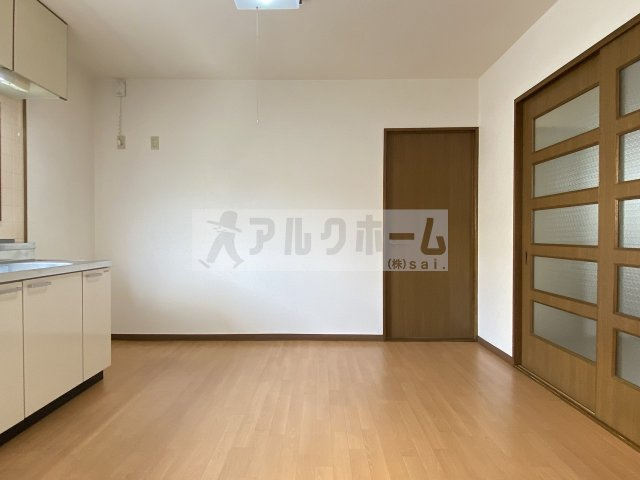 メゾンプチフォーレの居間・リビング