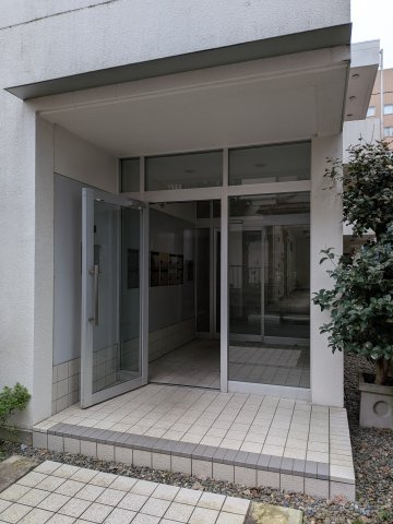 【エントランス】 | ｄ’Ｓ | きれいなエントランスです