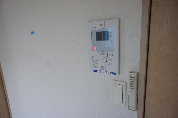 【セキュリティ】 | リブリ・ＭＩＹＡＢＩ | 来訪者を確認できるＴＶモニターホン付きです