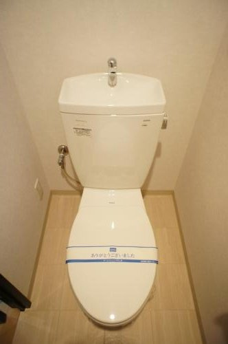 【トイレ】 | エグゼシャトー四番館 | シンプルで使いやすいトイレです