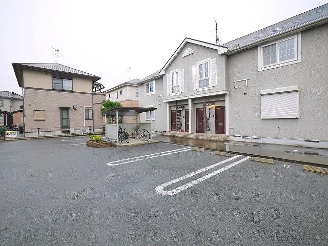 シルエラⅡの駐車場|駐車スペースもあります