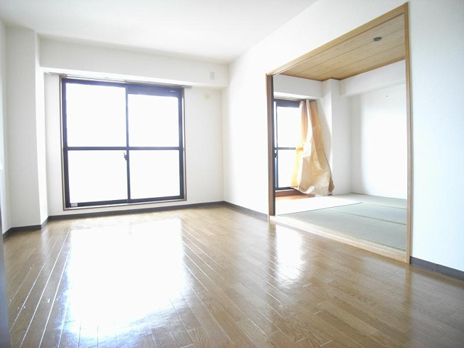 【居間・リビング】 | 吉鴻ハイネスⅢ