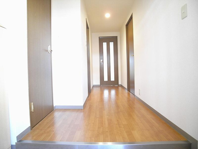 【玄関】 | 吉鴻ハイネスⅢ