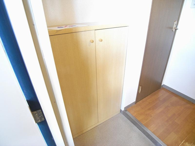 【玄関】 | 吉鴻ハイネスⅢ | シューズボックス