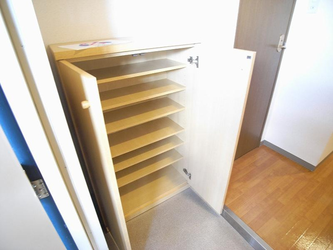 【玄関】 | 吉鴻ハイネスⅢ | シューズボックス