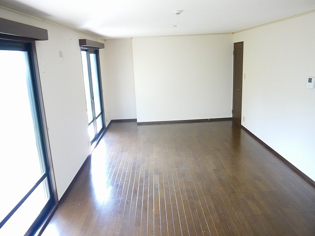 桜が丘2丁目一戸建賃貸住宅の洋室|個人の部屋や寝室として使える洋室です