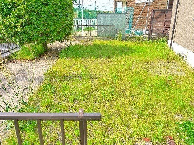 桜が丘2丁目一戸建賃貸住宅のバルコニー|外からの目が気にならないバルコニーで洗濯物が干せます