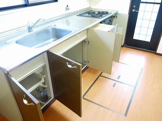桜が丘2丁目一戸建賃貸住宅のキッチン|きれいなキッチンです