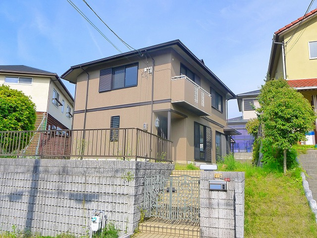 桜が丘2丁目一戸建賃貸住宅の外観|落ち着いた雰囲気の外観です