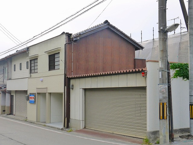 法蓮町貸事務所の外観