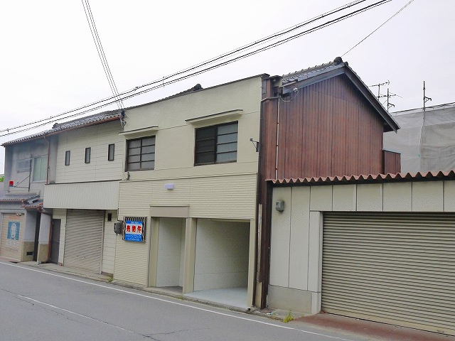 法蓮町貸事務所の外観