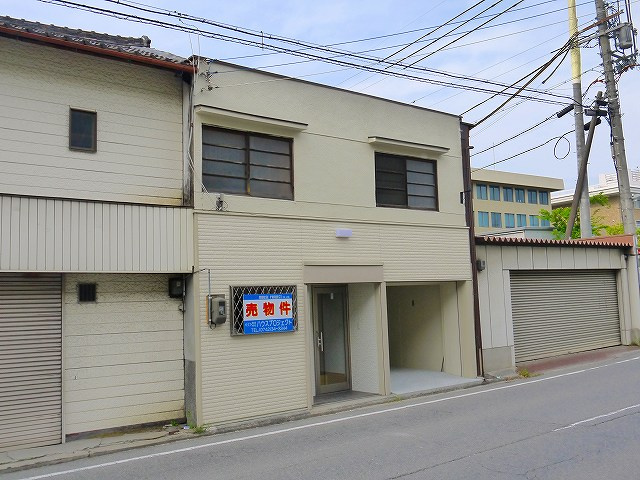 法蓮町貸事務所の外観