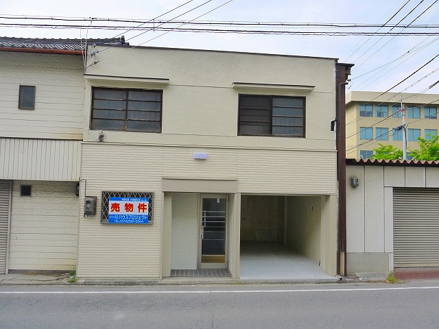 法蓮町貸事務所の外観