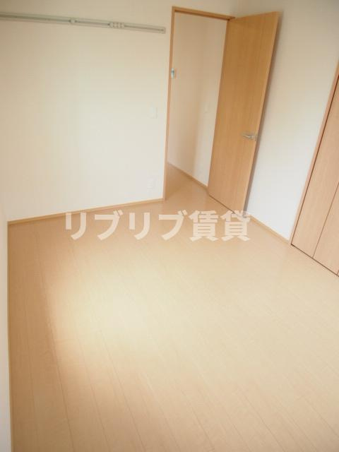 プライムスクエアの洋室