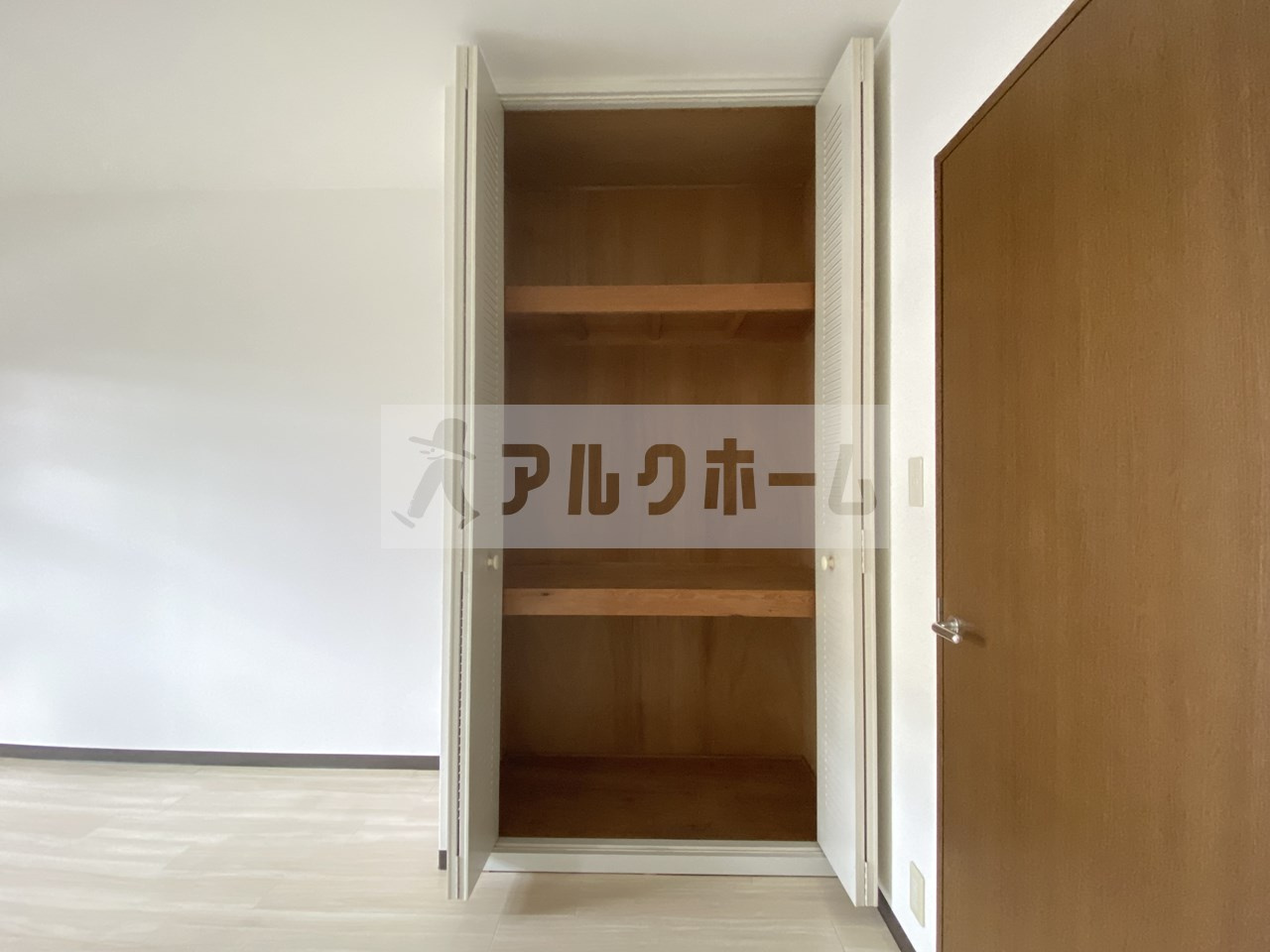 メゾンアルカディアの収納|メゾンアルカディア　クローゼット