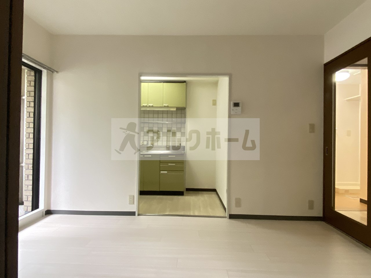 メゾンアルカディアの居間・リビング|メゾンアルカディア　リビングルーム