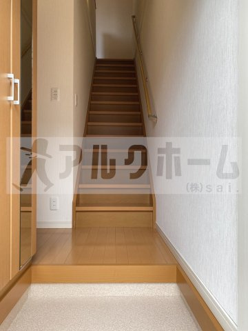 クアトロファミリアーレ今町の玄関
