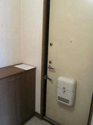 【玄関】 | シャルマン八千代