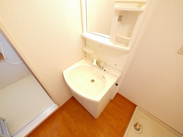 セジュール木津Bの洗面所|コンパクトで使いやすい洗面所