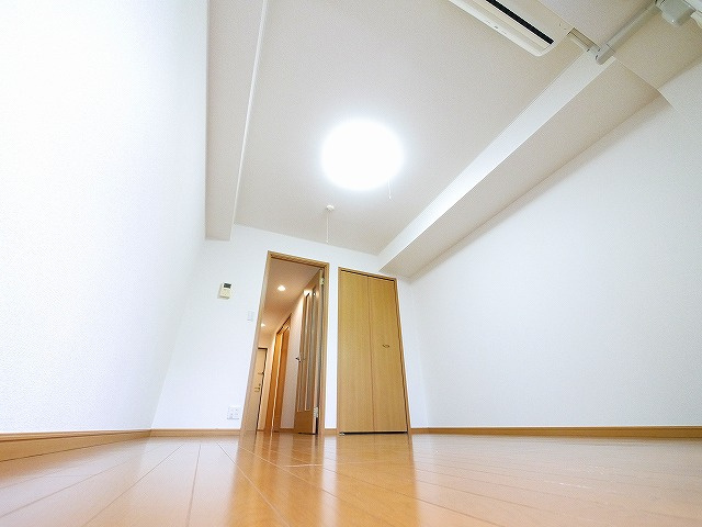 ブリリアント　アコーポリッシュの洋室|コンパクトで使いやすい洋室です