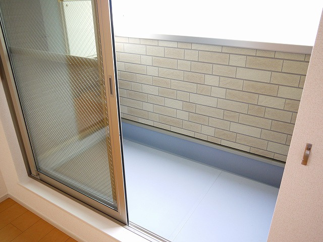 エレガンテのバルコニー|落ち着いた時間を過ごせるバルコニーです