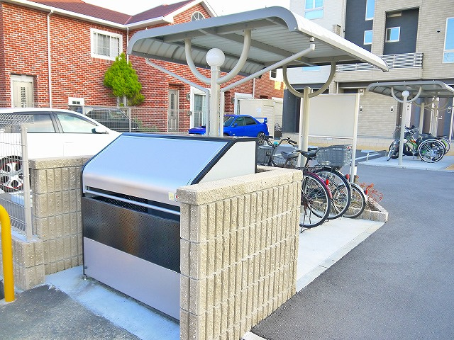 エレガンテのその他共用部分|ゴミ置き場です